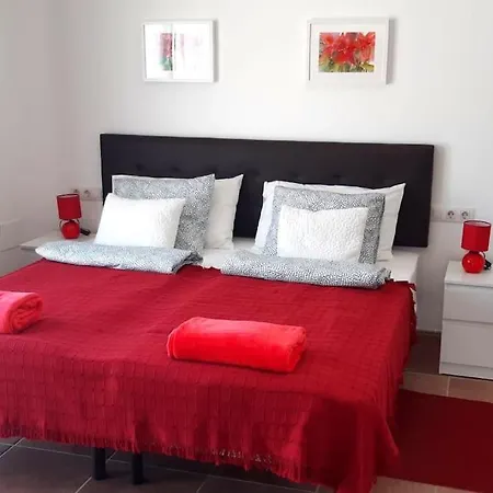 Nitho - Heated Pool, Panoramic View, Privacy Villa