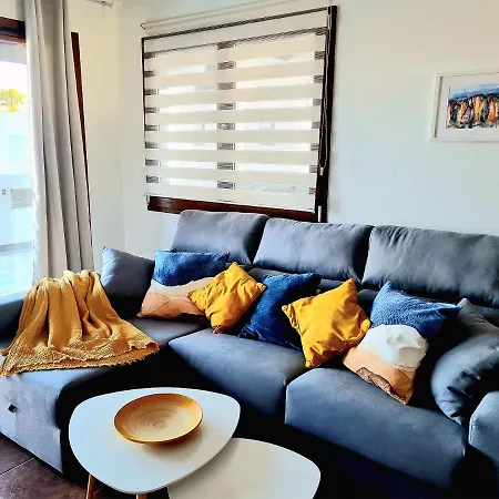 Nitho - Heated Pool, Panoramic View, Privacy