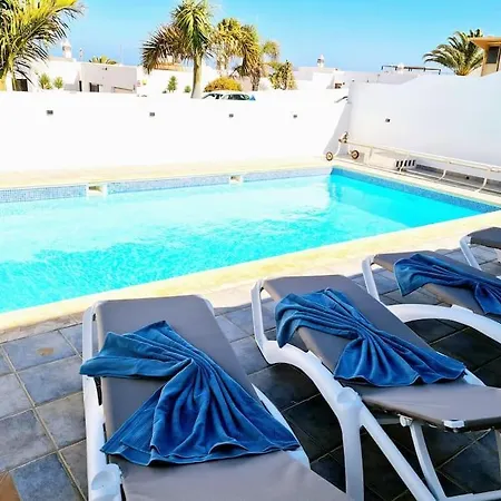 Nitho - Heated Pool, Panoramic View, Privacy