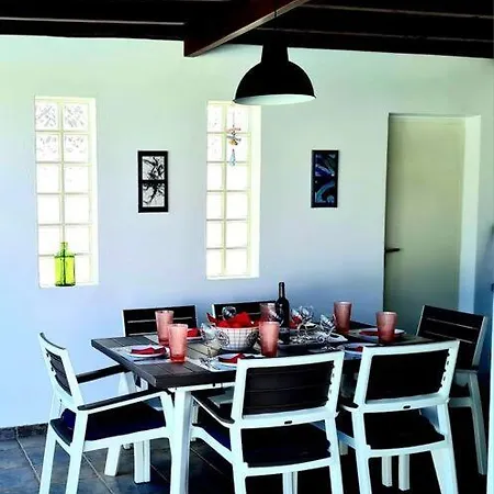 Villa Nitho - Heated Pool, Panoramic View, Privacy